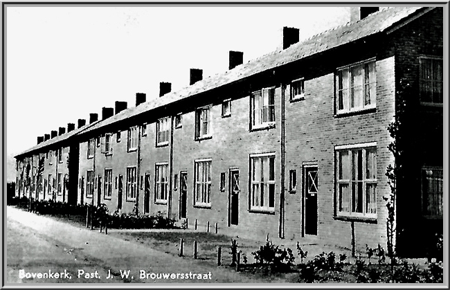 50-68 -  PastoorJ.W.BrouwerslaanHuizenrij