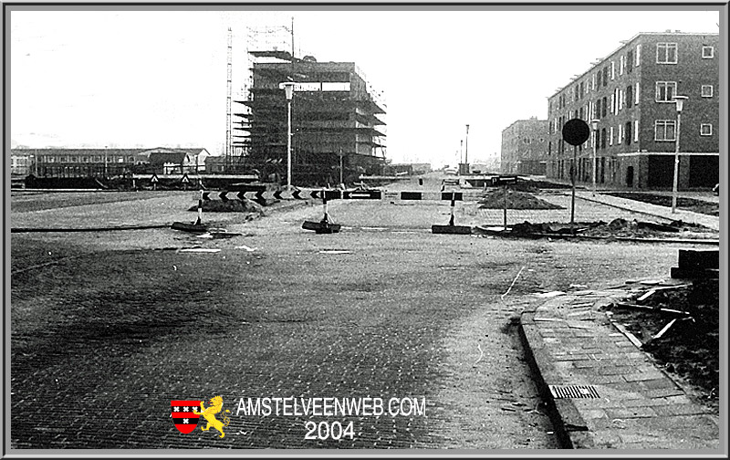 Parkeerplaats enTelefooncentrale