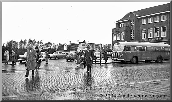 Bus H aan de Kalfjeslaan