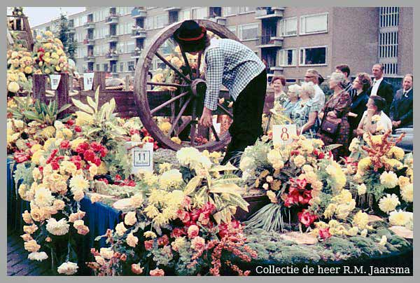 Bloemencorso 1964 Amstelveenweb