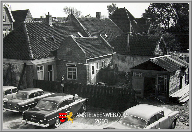 81-83 - Parkeerplein