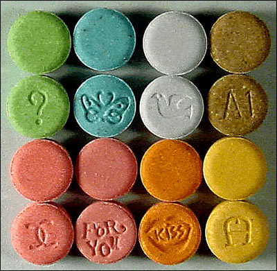 [Image: 2007-Ecstasy-pillen.jpg]