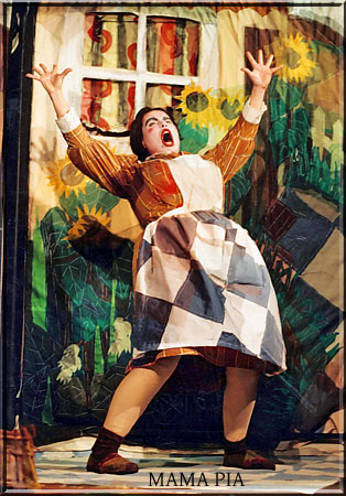 image: 2009-Mama-Pia