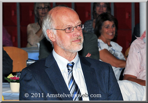 Piet Veenboer ontvangt  Bronzen Legpenning