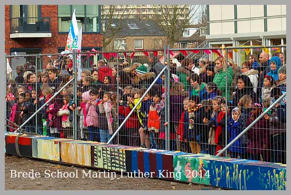 Maarten Luther King school1ste paal NieuwbouwOostelijk Halfrond