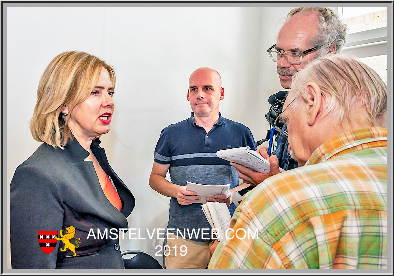 Minister van Nieuwenhuizenbezoekt Amstelveen-Schiphol