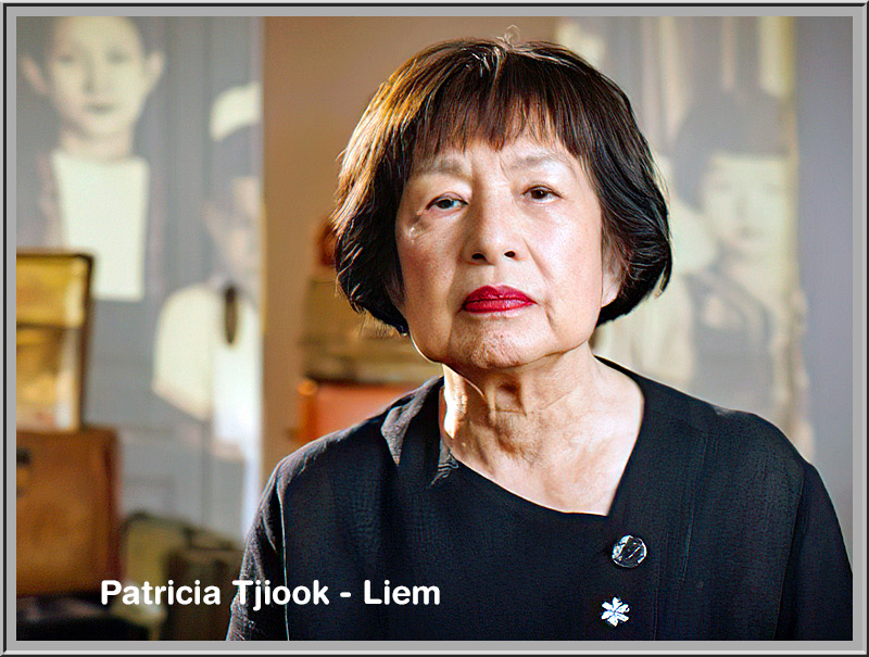 Mevrouw Patricia Tjiook-Liemlegt krans in Den Haag