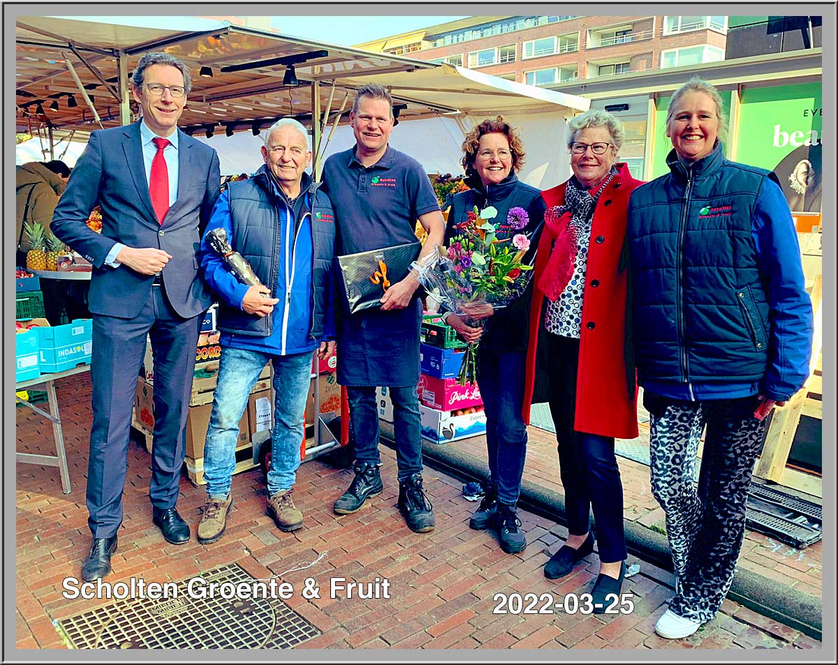 Scholten Groente en Fruital 50 jaar op de weekmarkt