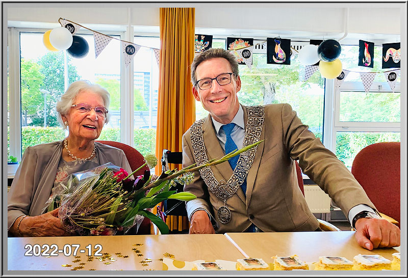 100 jaarMevrouw van der Vaart